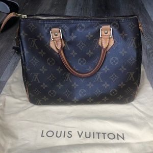 Louis Vuitton Speedy 30 (Authentic)